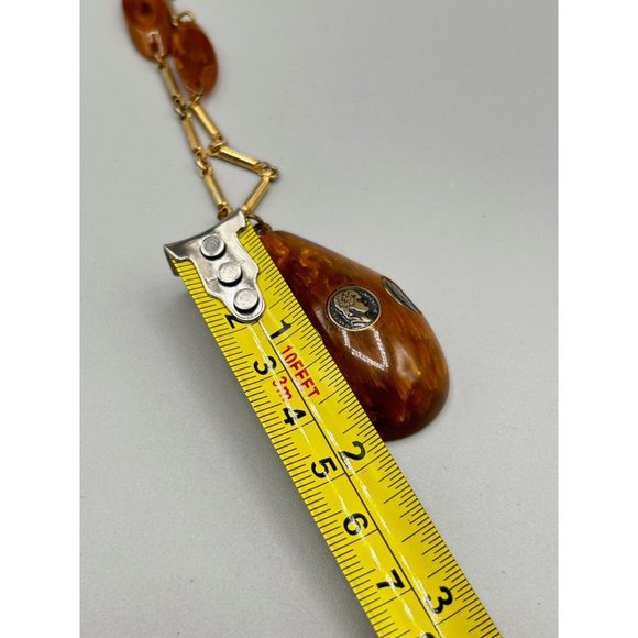 Vintage Bakelite Necklace Gold Tone Chain Drop Pendant & Miniature Coins Inlay - Picture 6 of 6